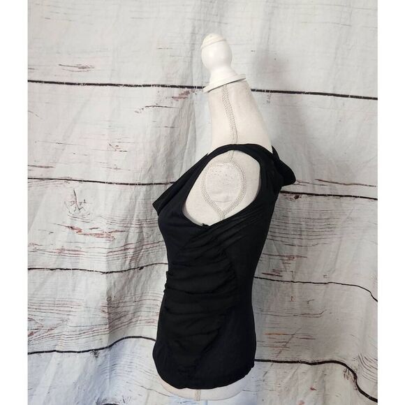 Diane Von Furstenberg Silk Accented Sleeveless Top Size Medium - Picture 2 of 5